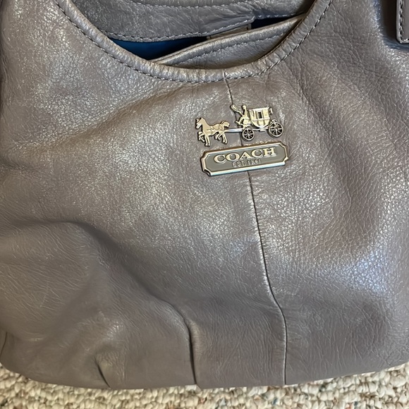 Coach purse grey used - Picture 2 of 6